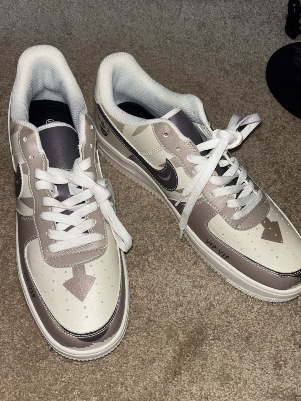 Appa Low-Top Sneakers - Cream, Taupe & Black